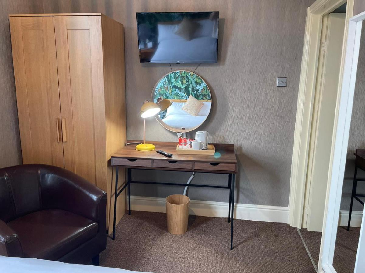 Rostrevor Hotel - Guest House ベリー エクステリア 写真