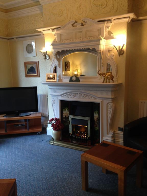 Rostrevor Hotel - Guest House ベリー エクステリア 写真